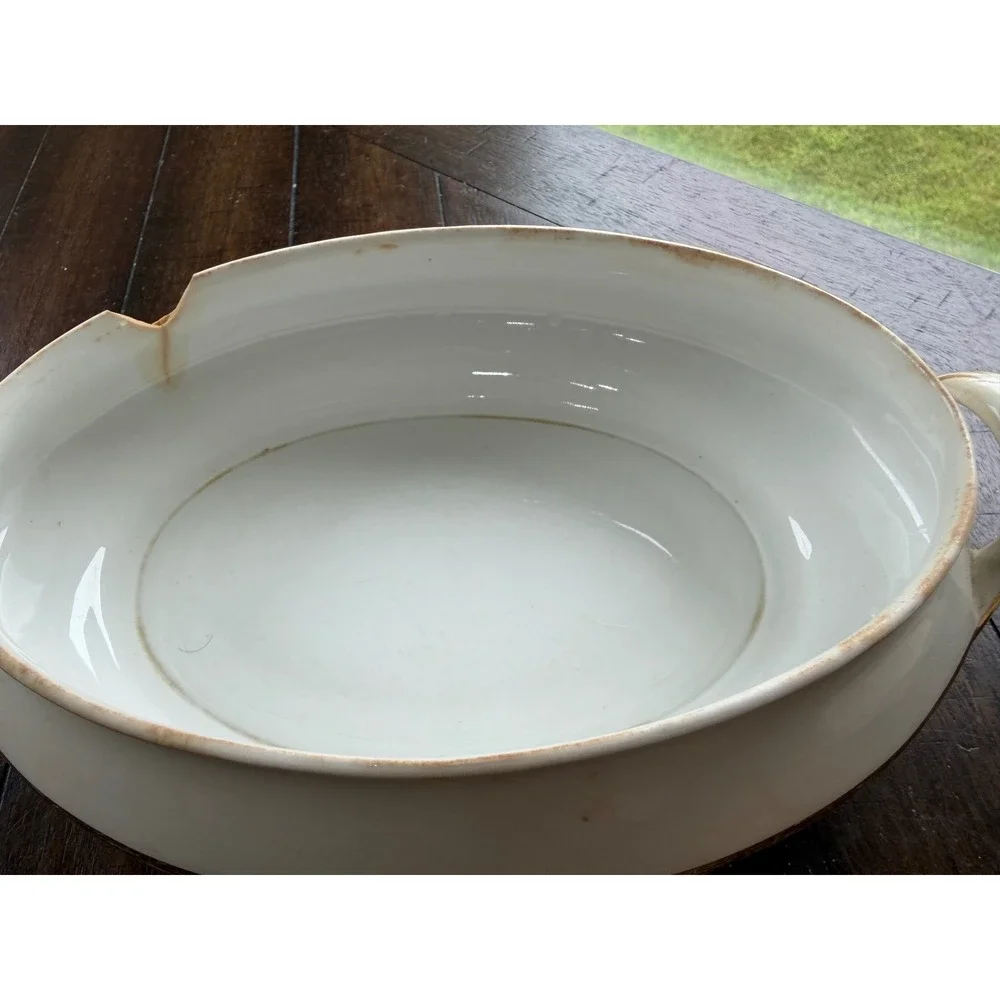Vintage Homer Laughlin Covered Casserole Serving Dish Gold Trim USA – AS IS